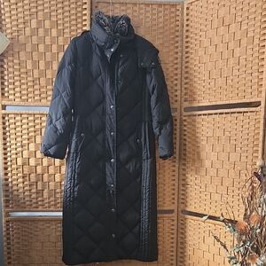 London Fog Long Black Quilted Puffer Coat with Faux Fur Trim